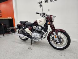 2025 Royal Enfield CLASSIC 650 Red