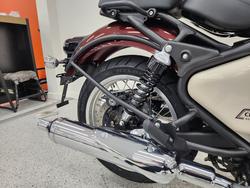 2025 Royal Enfield CLASSIC 650 Red