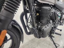 2025 Royal Enfield HUNTER 350 LONDON RED