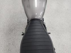 2025 Royal Enfield HUNTER 350 LONDON RED