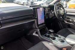 2022 Ford Everest Platinum