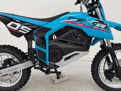 2025 CFMOTO CX-5E Blue