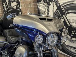 2017 Harley-Davidson CVO Limited 117 (FLHTKSE) Touring Silver