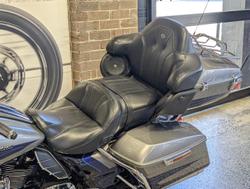 2017 Harley-Davidson CVO Limited 117 (FLHTKSE) Touring Silver