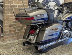 2017 Harley-Davidson CVO Limited 117 (FLHTKSE) Touring Silver