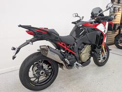 2023 DUCATI MULTISTRADA V4 PIKES PEAK Red