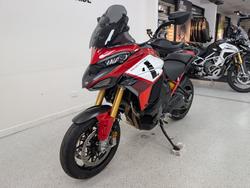 2023 DUCATI MULTISTRADA V4 PIKES PEAK Red
