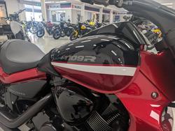 2019 Suzuki VZR 1800 BOULEVARD (M109R) Red