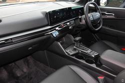 2025 Kia
                Sportage SX+