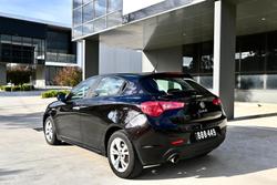 2014 Alfa Romeo Giulietta Progression Series 0 Alfa Black