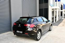 2014 Alfa Romeo Giulietta Progression Series 0 Alfa Black