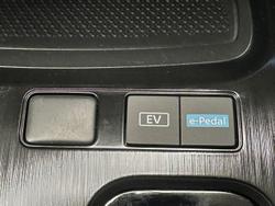 2023 Nissan
                X-TRAIL ST-L e-POWER