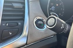 2013 Holden
                Calais V