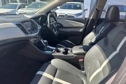 2013 Holden
                Calais V