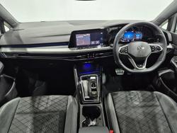 2023 Volkswagen Golf 110TSI R-Line