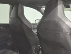 2023 Volkswagen Golf 110TSI R-Line