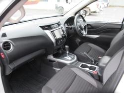 2022 Nissan Navara SL