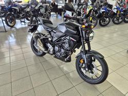 2024 Honda CB300R (CB300RA) CB300 Black