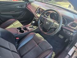 2014 Holden
                Commodore SV6