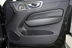 2024 Volvo
XC60 Recharge T8 Black Edition Plug-In Hybrid