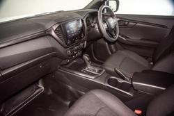 2025 Isuzu D-MAX X-RIDER