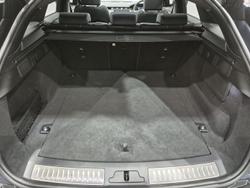 2023 Land Rover Range Rover Velar P250 R-Dynamic SE