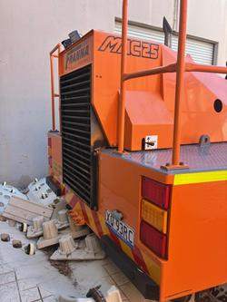 2010 Franna MAC25 Orange