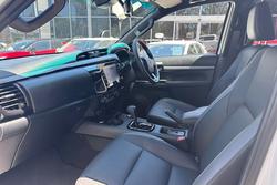 2025 Toyota Hilux Rogue 48V