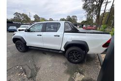 2025 Toyota Hilux Rogue 48V