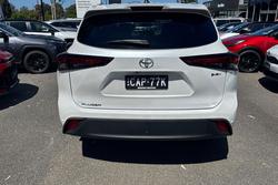 2025 Toyota
                Kluger GXL