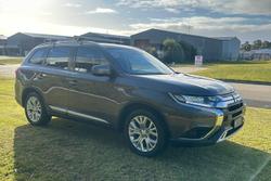 2019 Mitsubishi Outlander ES
