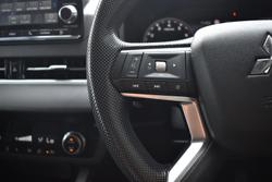 2024 Mitsubishi Outlander ES