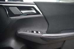 2024 Mitsubishi Outlander ES