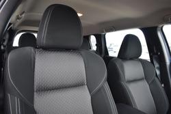 2023 Mitsubishi Outlander ES