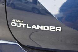 2023 Mitsubishi Outlander ES