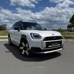 2025 MINI Countryman S Favoured