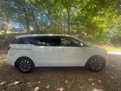 2018 Kia
                Carnival SLi