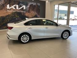 2023 Kia Cerato S
