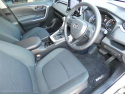 2022 Toyota
RAV4 GX