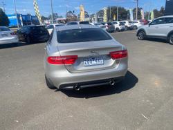 2016 Jaguar XE 25t R-Sport