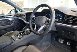 2024 Volkswagen Touareg R