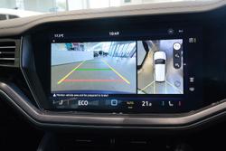 2024 Volkswagen Touareg R