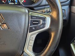 2022 Mitsubishi Pajero Sport GLS