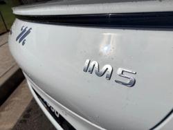 2025 MG IM5 Premium P12L MY25 Athena White