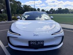 2025 MG IM5 Premium P12L MY25 Athena White