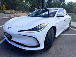 2025 MG IM5 Premium P12L MY25 Athena White