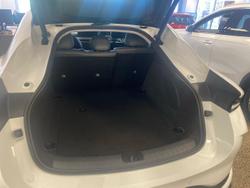 2025 MG IM5 Premium P12L MY25 Athena White