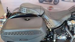 2025 Harley-davidson FLHC HERITAGE CLASSIC (117) Vivid Black