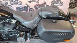 2025 Harley-davidson FLHC HERITAGE CLASSIC (117) Vivid Black