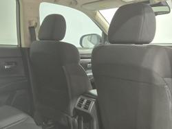 2019 Mitsubishi Outlander ES ZL MY19 AWD White